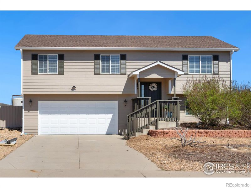 2901 Park View Dr, Evans, CO 80620