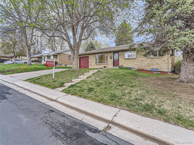 2874 S Zurich Ct, Denver, CO 80236