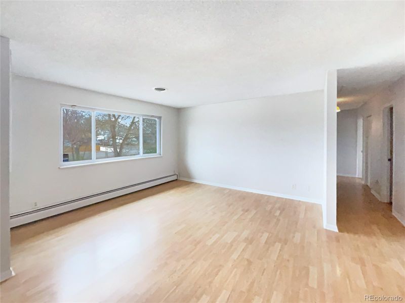 1943 Argonne St, Aurora, CO 80011