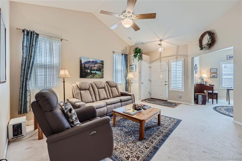 6821 W Remington Pl, Littleton, CO 80128