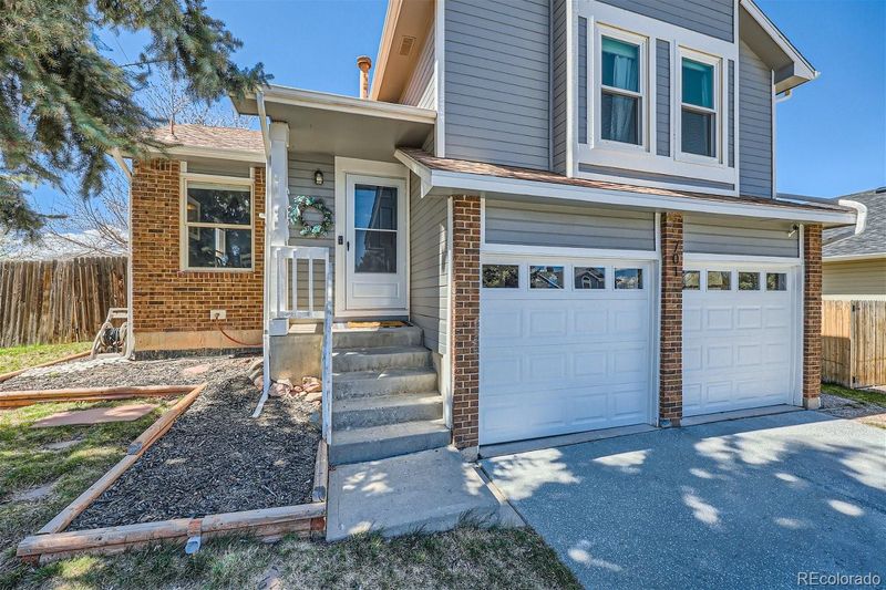 701 Howe St, Castle Rock, CO 80104