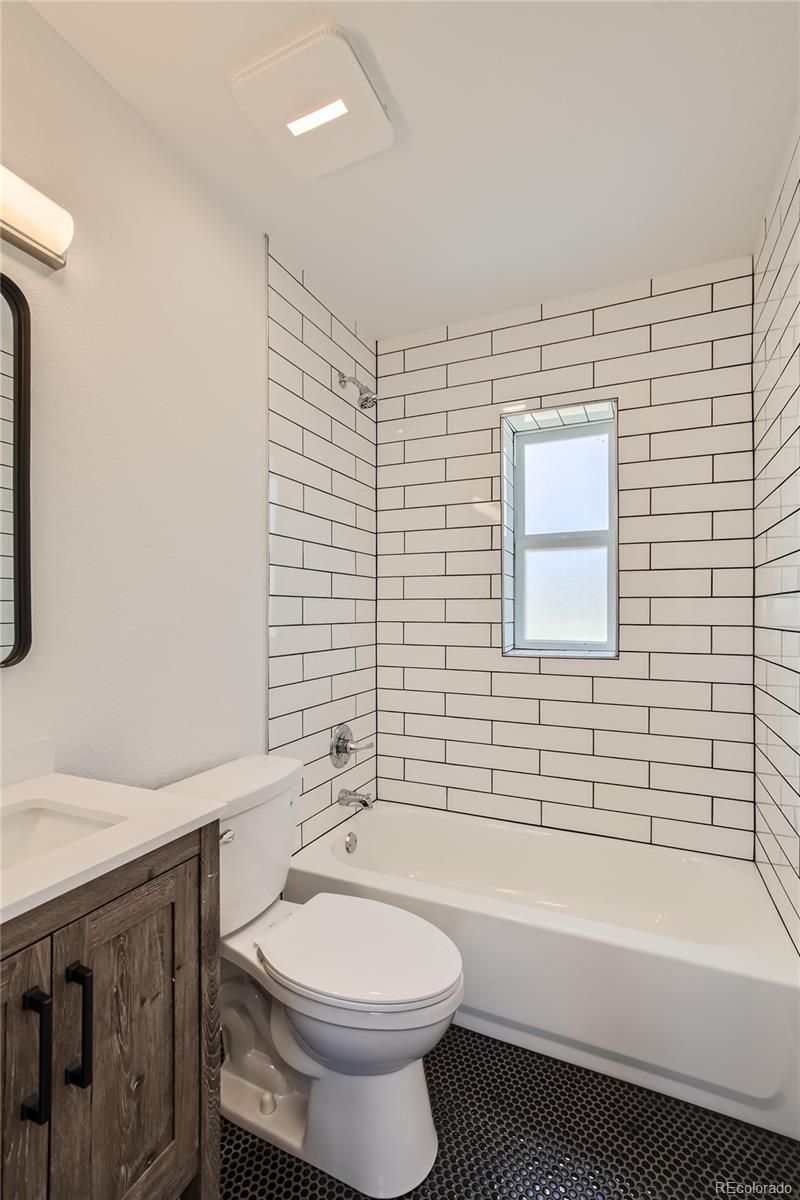 1571 Yosemite St, Denver, CO 80220