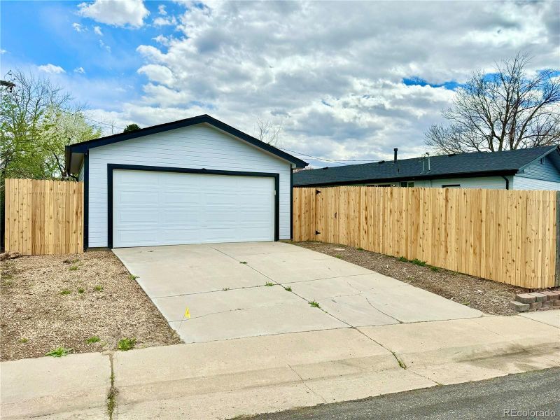 9290 Knox Ct, Westminster, CO 80031