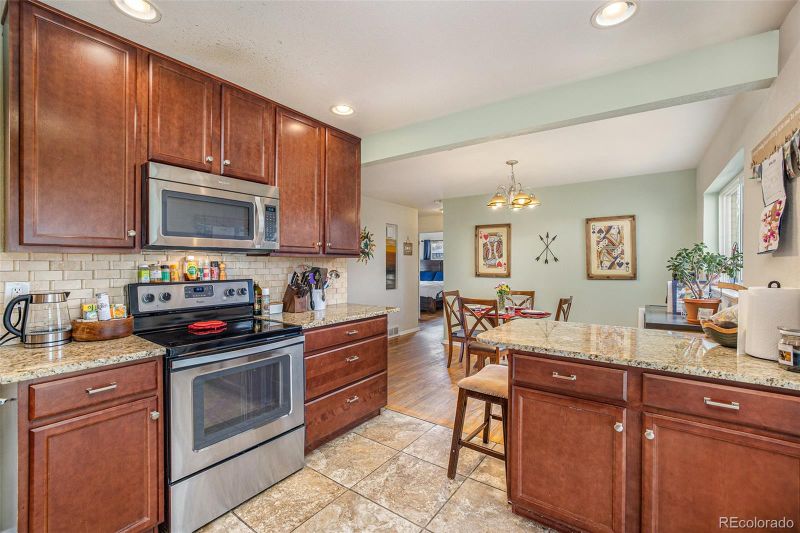 2935 S Hudson St, Denver, CO 80222