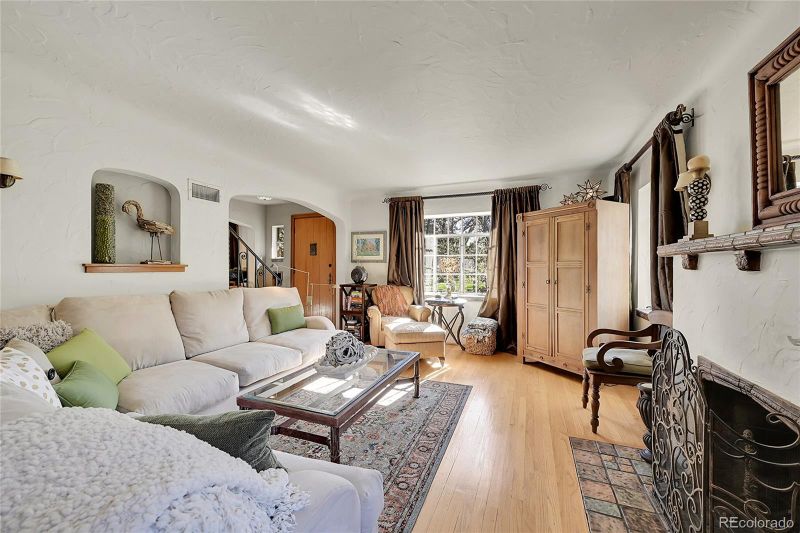 1935 N Monaco Pw, Denver, CO 80220