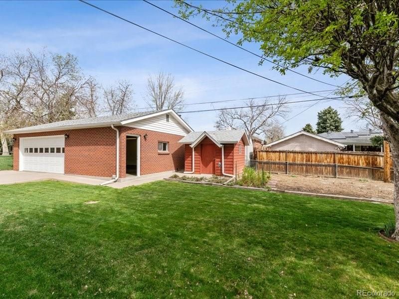 3355 W Wagon Trail Dr, Englewood, CO 80110