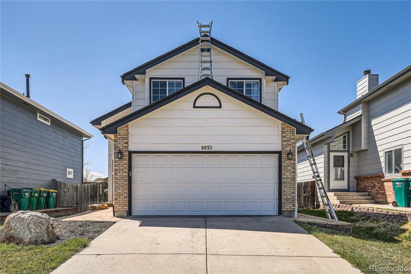 8835 Cloverleaf Cir, Parker, CO 80134