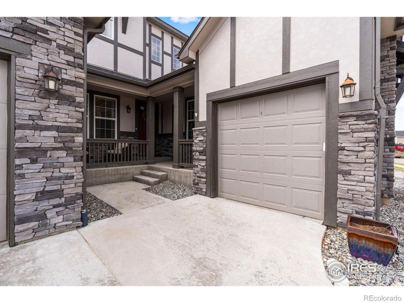 48 Western Sky Cir, Longmont, CO 80501