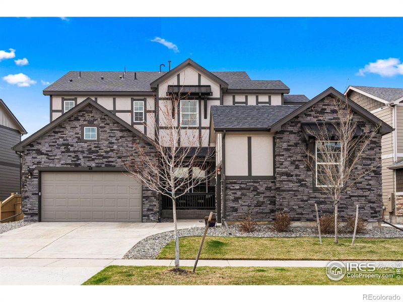 48 Western Sky Cir, Longmont, CO 80501