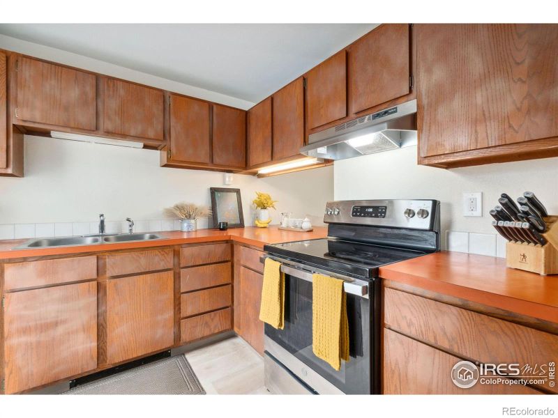 4811 W Moorhead Cir, Boulder, CO 80305