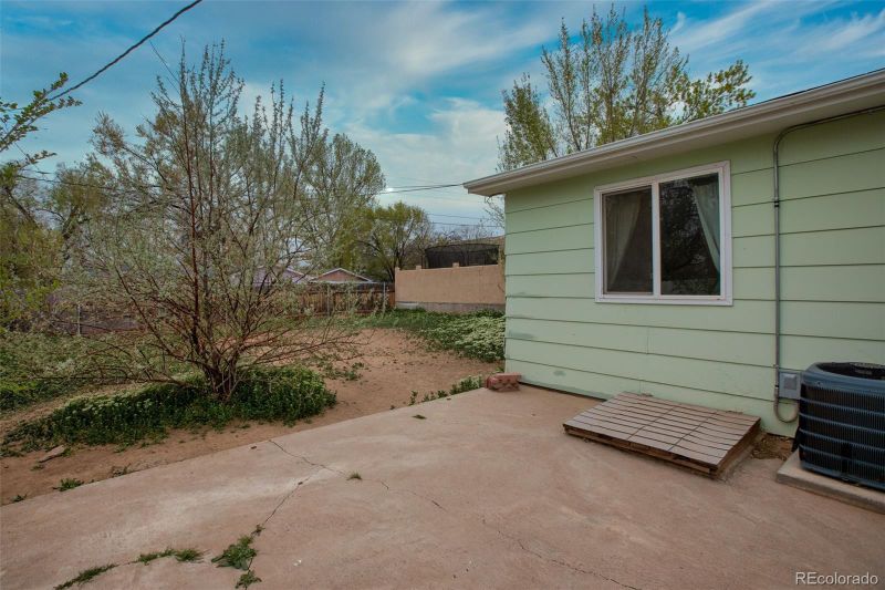 826 Barr Ave, Canon City, CO 81212