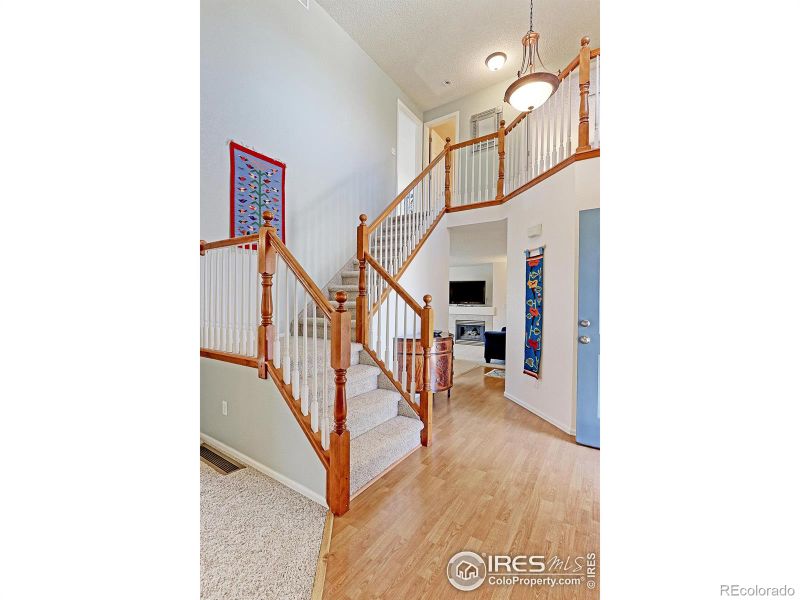 1423 Morningside Dr, Longmont, CO 80504