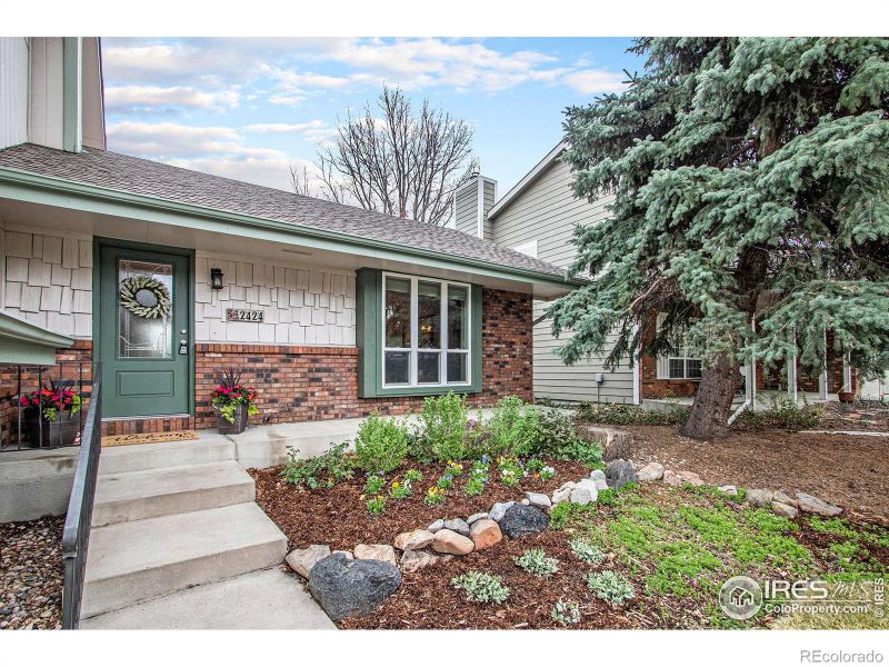 2424 Creekwood Dr, Fort Collins, CO 80525