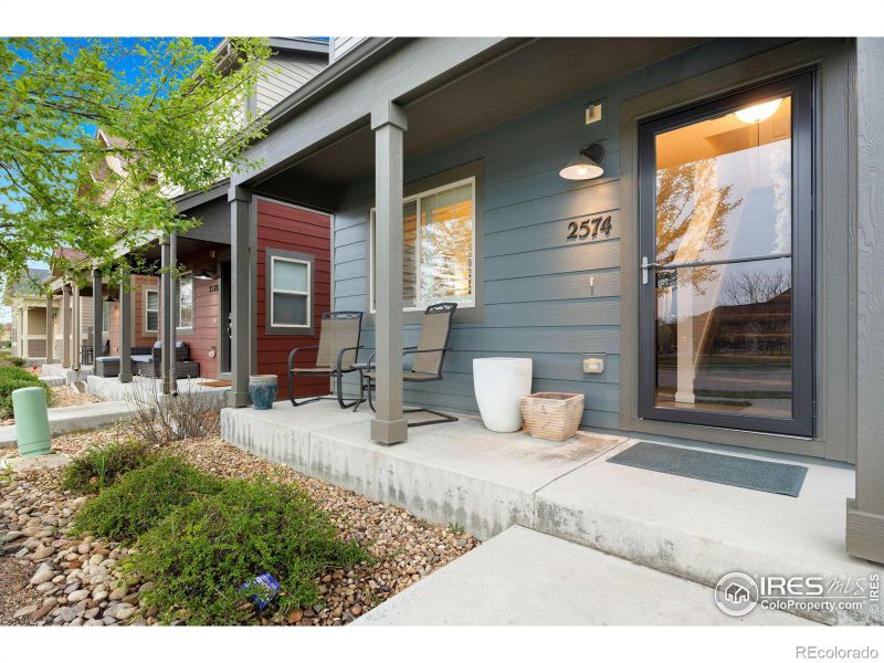 2574 Trio Falls Dr, Loveland, CO 80538