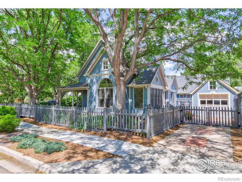 2404 Pine St, Boulder, CO 80302