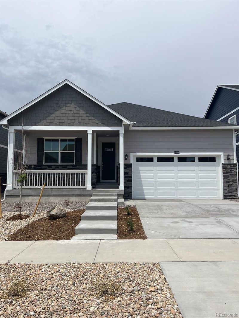 27505 E Byers Pl, Aurora, CO 80018