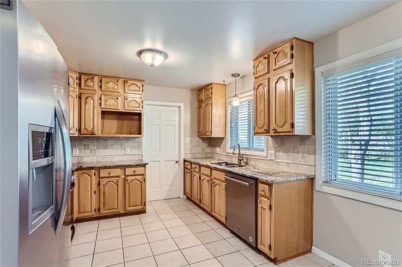 6751 S Clarkson St, Centennial, CO 80122