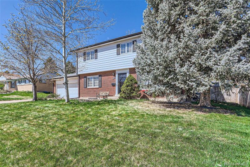 6751 S Clarkson St, Centennial, CO 80122