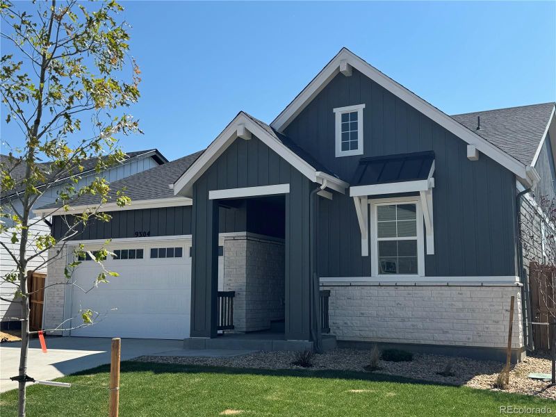 9304 Quartz St, Arvada, CO 80007