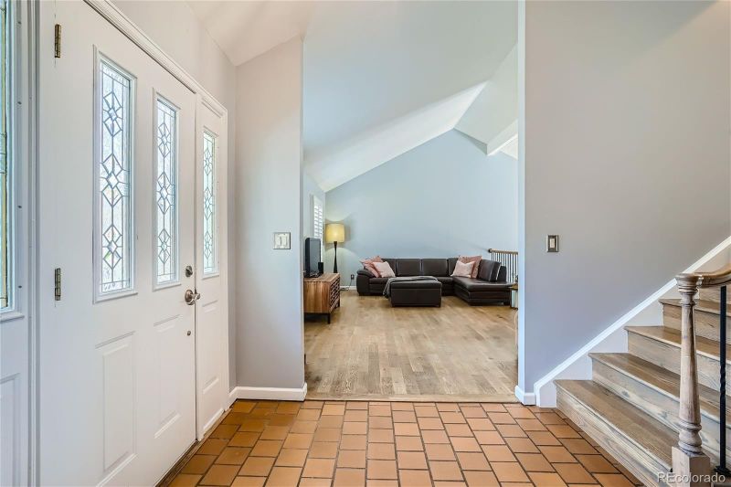 7112 S Newport Ct, Centennial, CO 80112