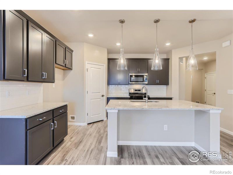 2913 Buffalo Fork Ln, Longmont, CO 80503