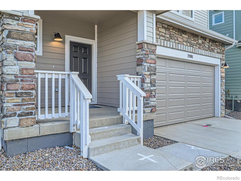 2901 Buffalo Fork Ln, Longmont, CO 80503