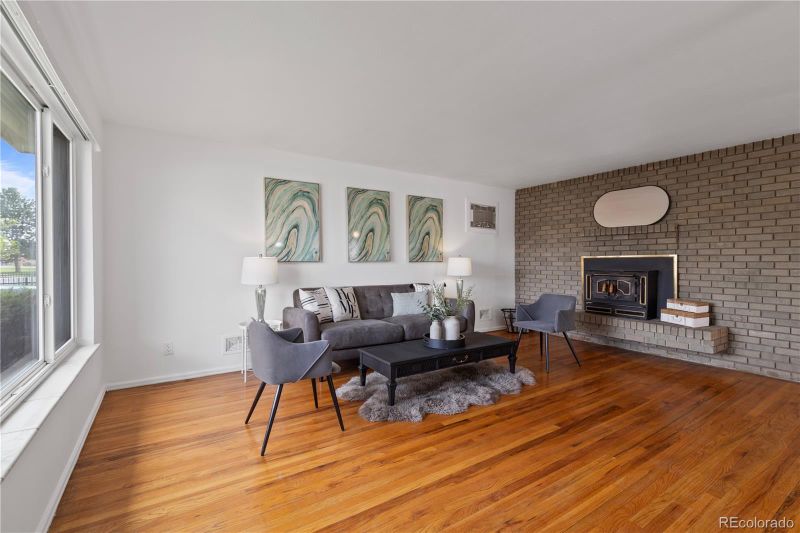 3255 Tucson St, Aurora, CO 80011