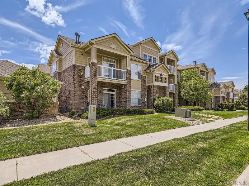 5755 N Genoa Way #14-201, Aurora, CO 80019