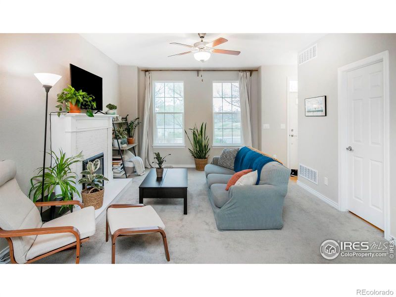117 Casper Dr, Lafayette, CO 80026