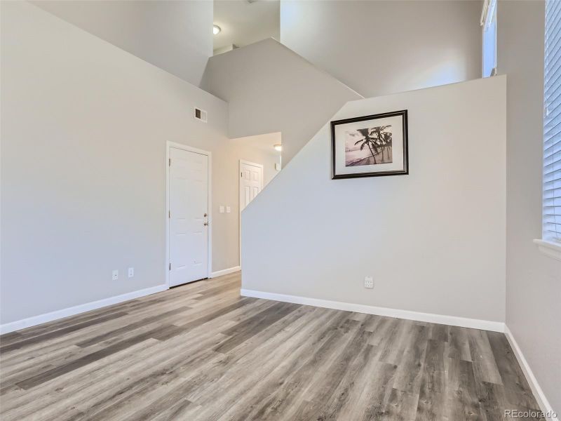 1207 S Flat Rock Cir, Aurora, CO 80018