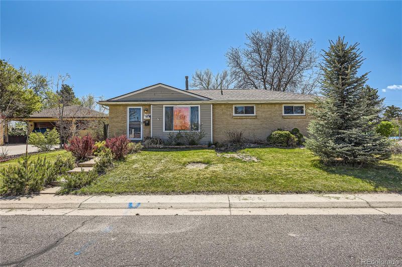 6738 S Ash Way, Centennial, CO 80122