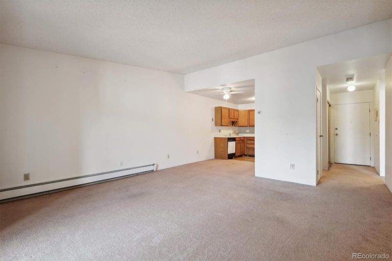 3184 S Heather Gardens Way #406, Aurora, CO 80014