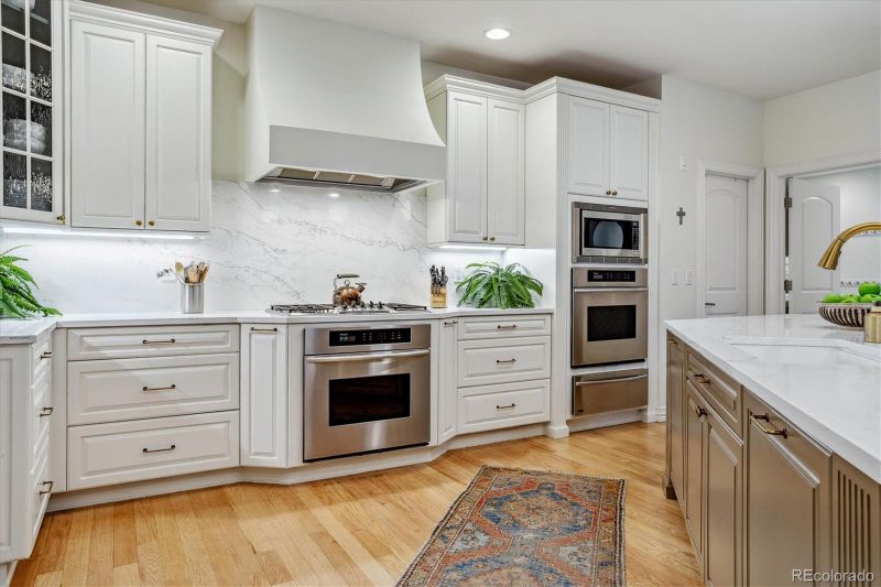 2150 S Adams St, Denver, CO 80210