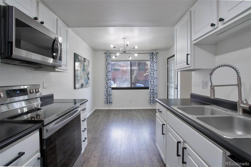 540 S Forest St #2-104, Denver, CO 80246