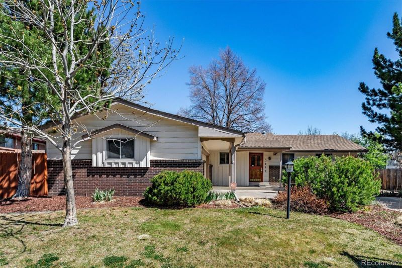 3813 S Chase St, Denver, CO 80235