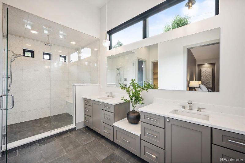 2884 S Steele St, Denver, CO 80210