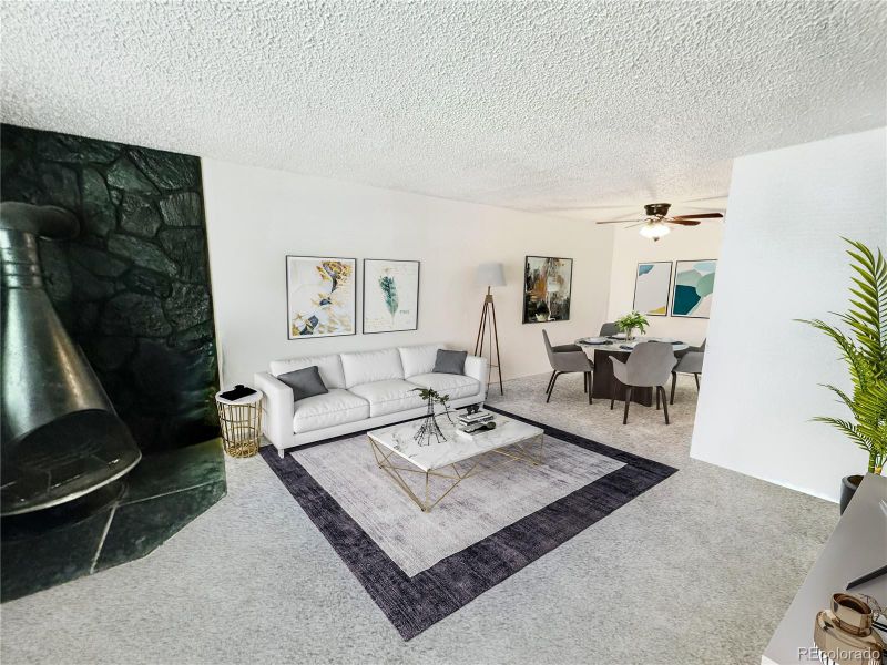 61 Newark St #B, Aurora, CO 80012