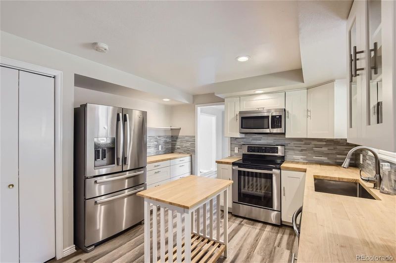 8753 E Monmouth Pl, Denver, CO 80237