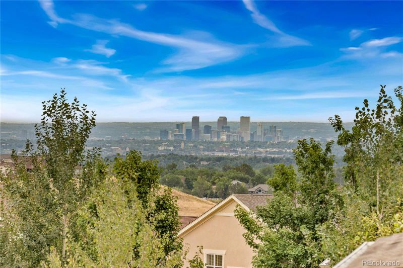 8464 Violet Ct, Arvada, CO 80007