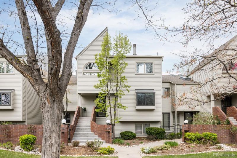 355 Harrison St, Denver, CO 80206