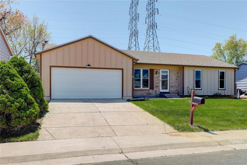 18038 E Bails Pl, Aurora, CO 80017