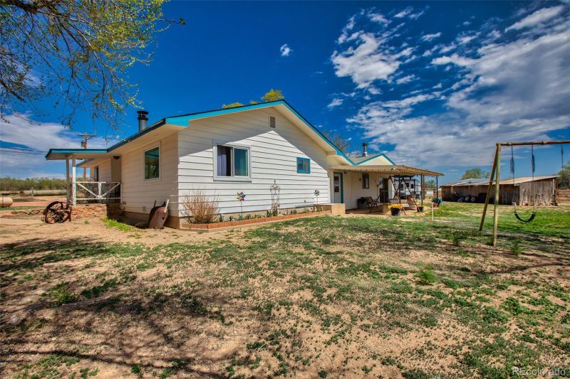 1390 8th St, Penrose, CO 81240