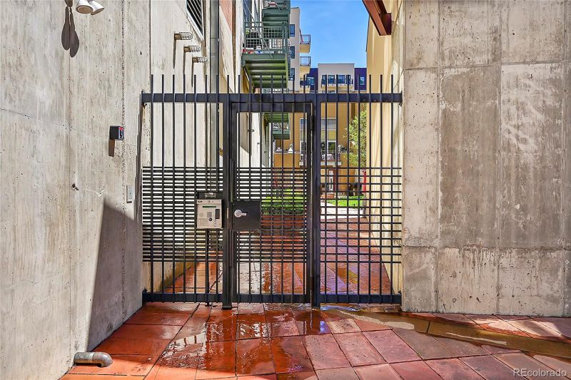 1050 Cherokee St #209, Denver, CO 80204