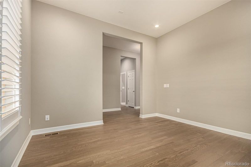 8515 S Shawnee Ct, Aurora, CO 80016