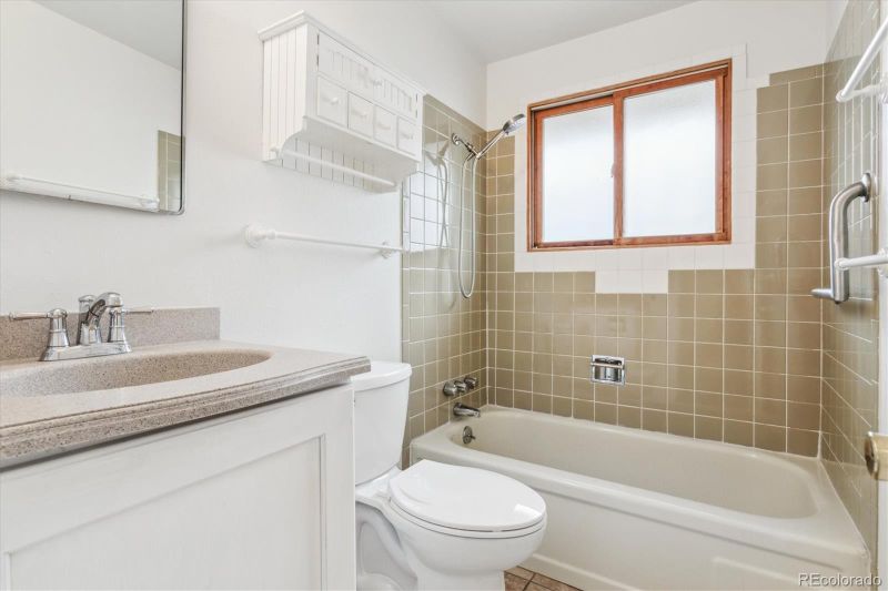 5310 Beech St, Arvada, CO 80002