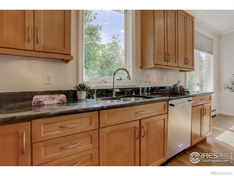 2444 9th St #8, Boulder, CO 80304