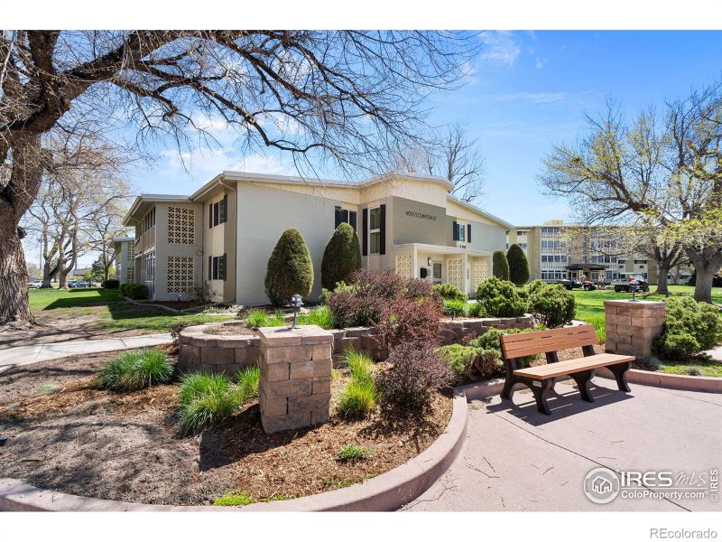 600 S Clinton St S #1B, Denver, CO 80247