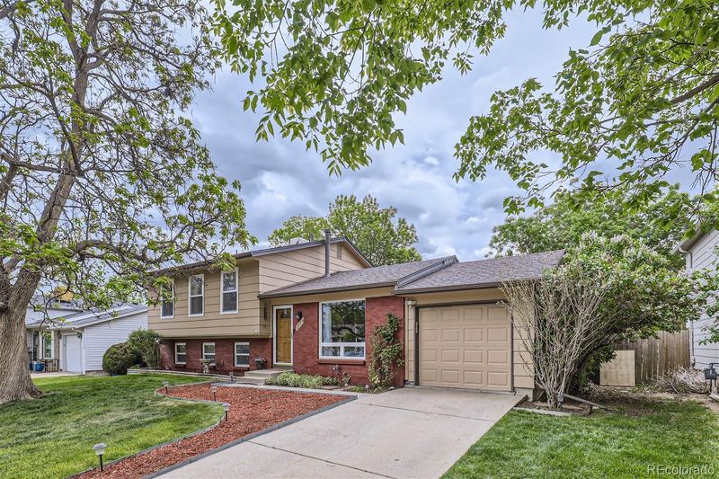2174 S Lewiston St, Aurora, CO 80013