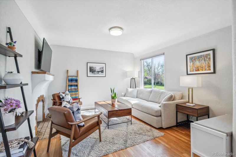 1563 Olive St, Denver, CO 80220