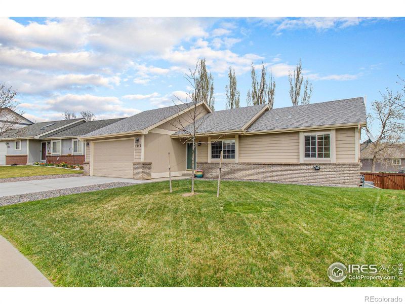 4040 La Veta Dr, Loveland, CO 80538